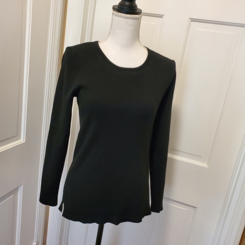 Kirkland Signature Black Knit L/Sleeve Top size Small